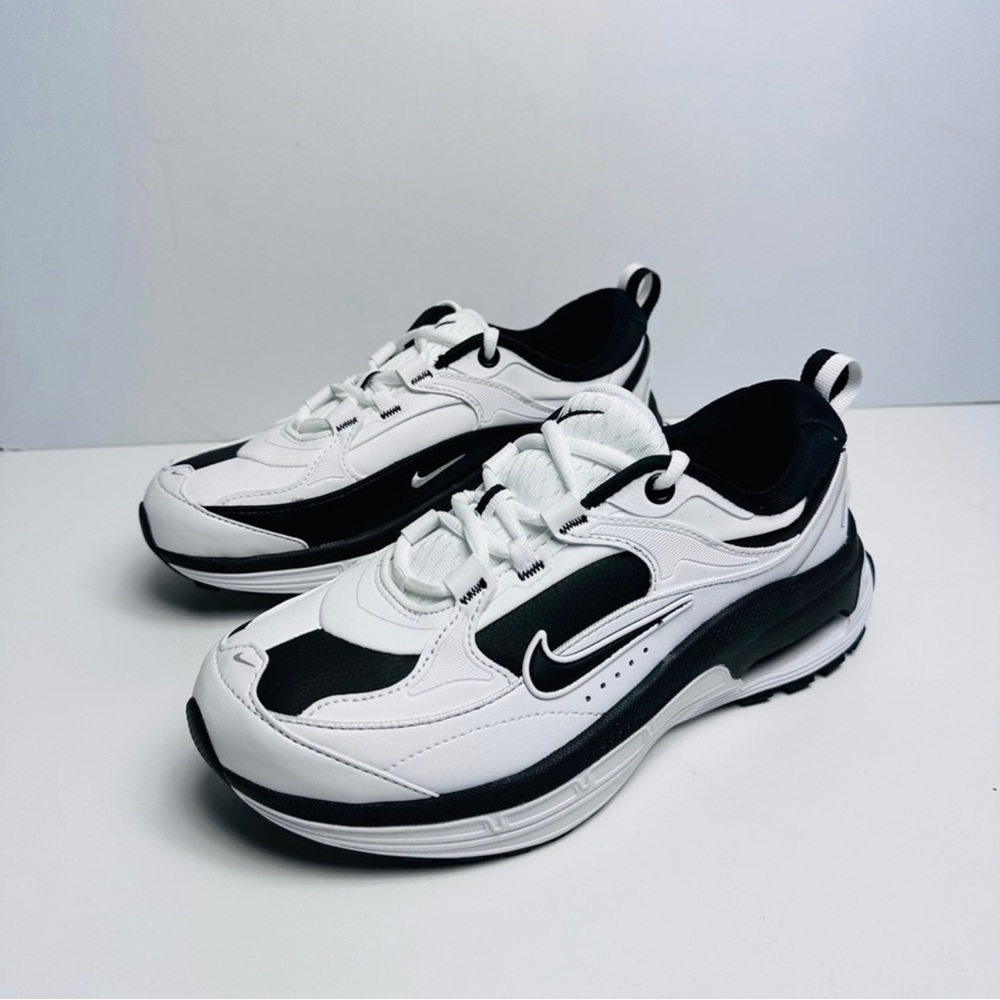 Nike air max bliss 🖤🤍